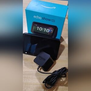 Echo Show 5 – Compact smart display with Alexa